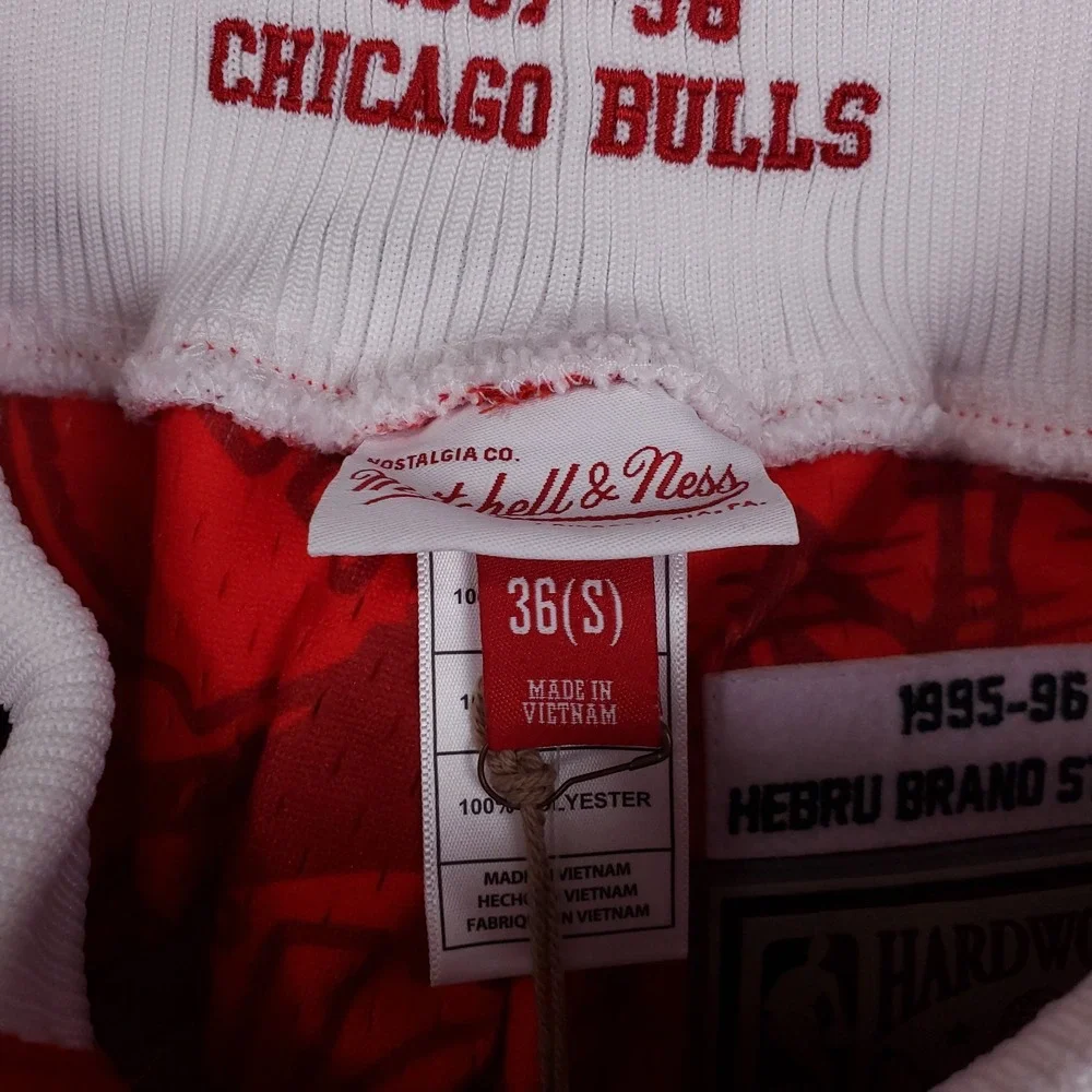 Mitchell & Ness hebru brand